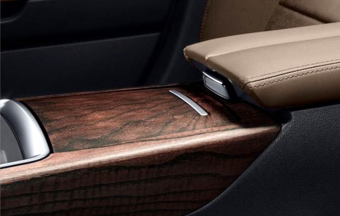 巴斯特的极致天窗工艺新葡京网上赌场遇见伟(图32)